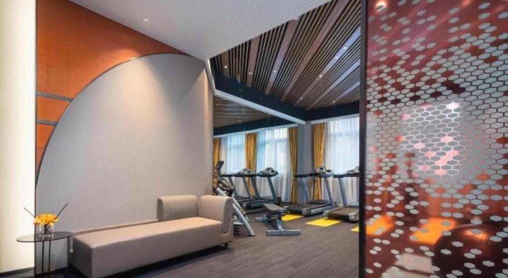 Lize Business District Hampton by Hilton 25/43