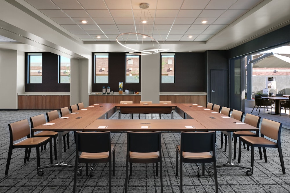 Fairfield by Marriott Inn & Suites Tempe 42/50