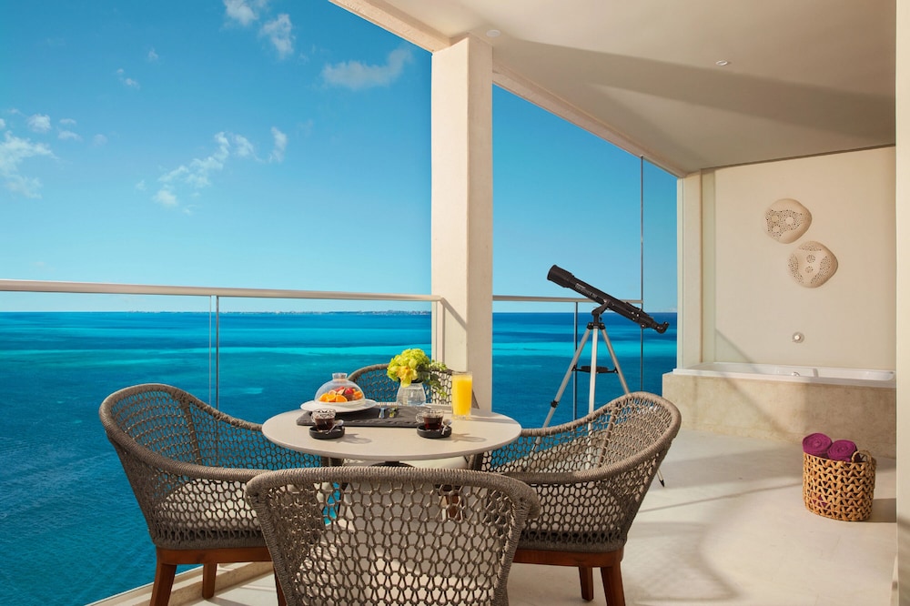 BREATHLESS CANCUN SOUL RESORT AND SPA 35/50