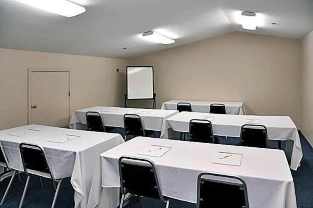 Motel6 Milan, OH - Sandusky 48/64