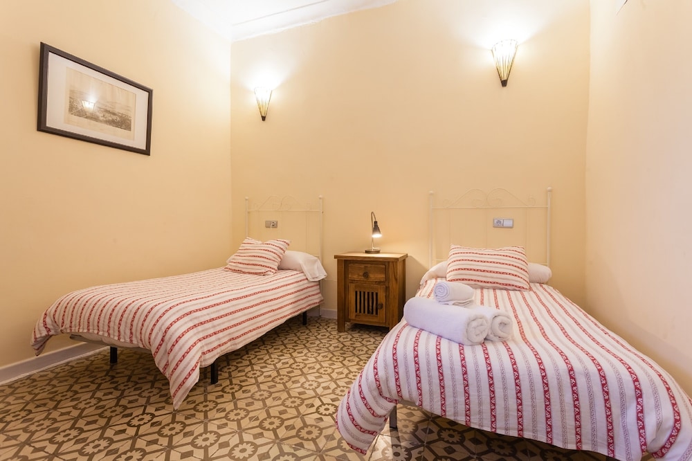 Apartamentos Jerez 37/77