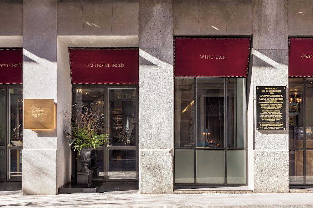 Gran Hotel Ingles 2/50