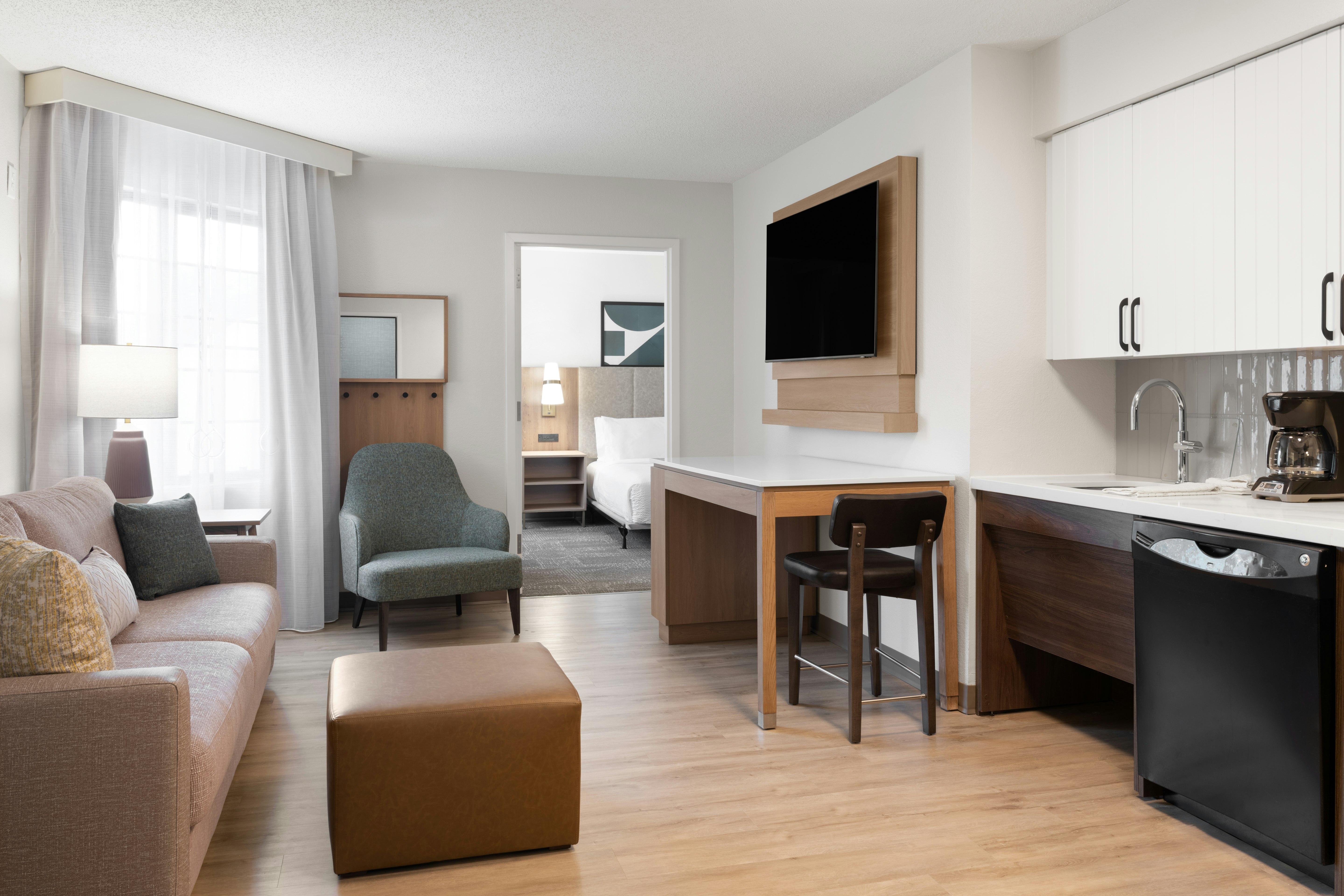 Staybridge Suites Burlington - Boston 38/67