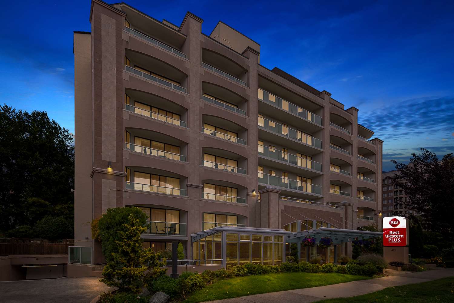 Best Western PLUS Inner Harbour Hotel 2/47