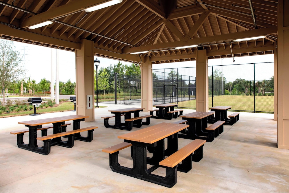 TownePlace Suites Orlando at Flamingo Crossings Town Center/Western Entrance 34/69