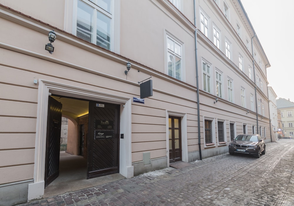 7 Koron Exclusive Apartments 42/50