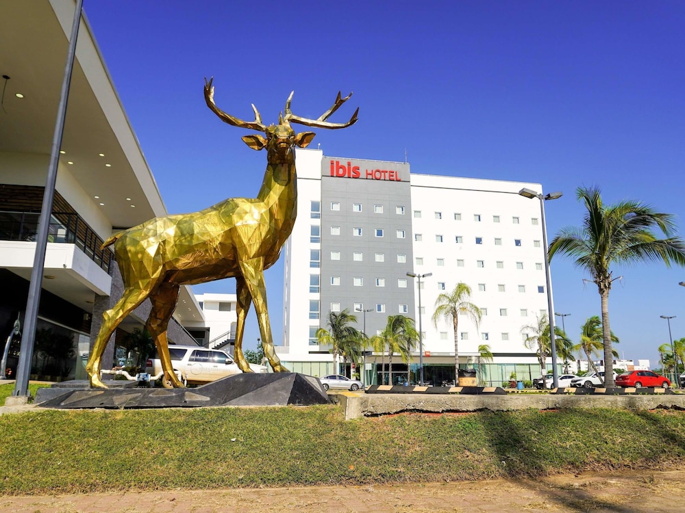 Ibis Mazatlan Marina 5/44