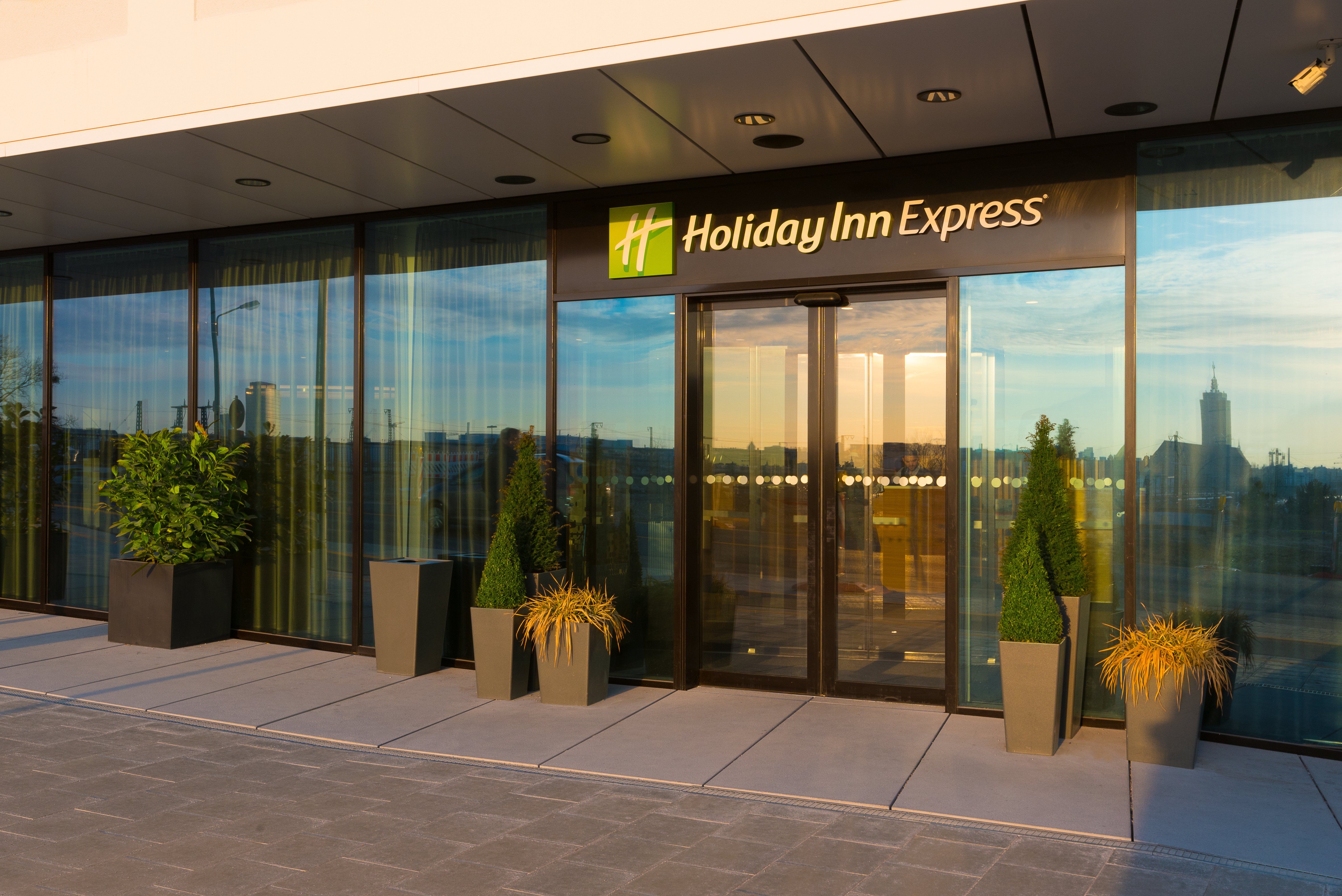 Holiday Inn Express MUNICH CITY WEST 5/80