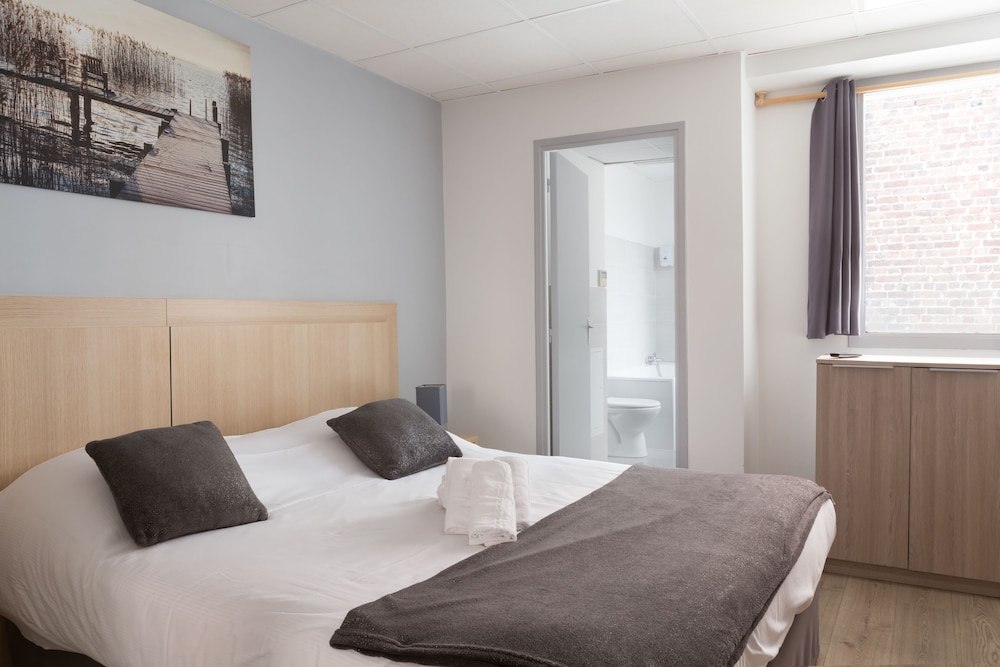 Lille City Hotel 10/70