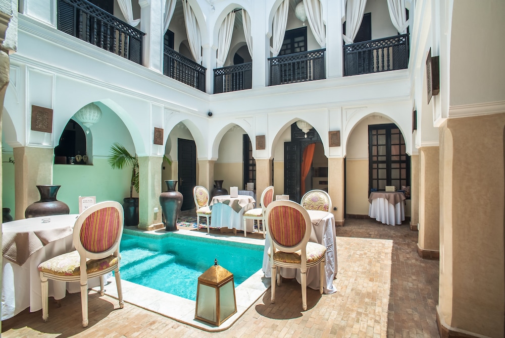 RIAD ALIYA 25/27