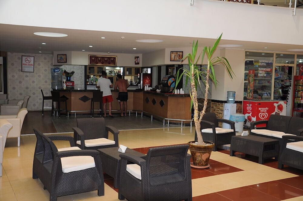 Lims Bona Dea Beach Hotel 47/67