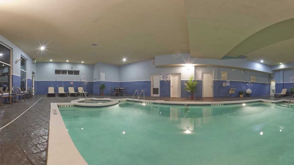 Holiday Inn Hotel And Suites Beaufort Highway 21 22/44