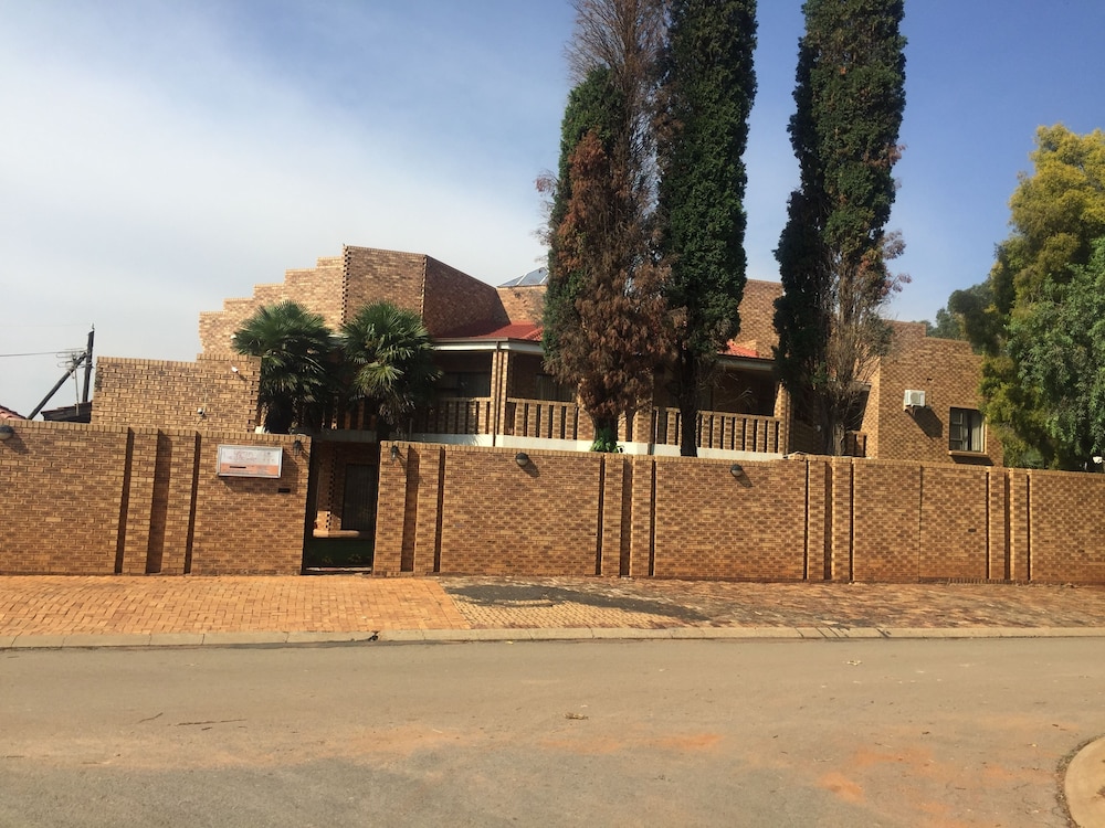 Lapeng Village 26/33