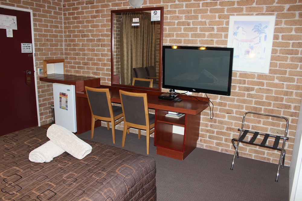 Acacia Motor Inn 41/55