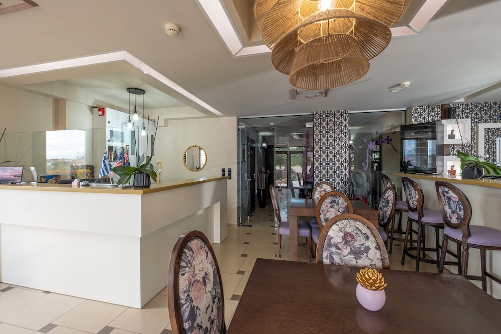 Areti Suites 10/50