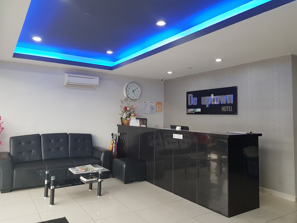 De Uptown Hotel Pj 222 8/57