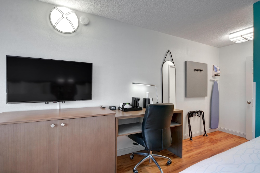 Budget Inn of America 55/65
