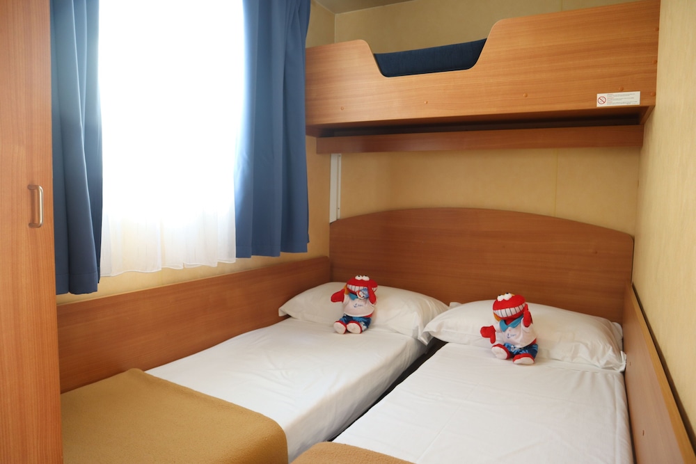 VELA BLU CAMPING VILLAGE 21/67
