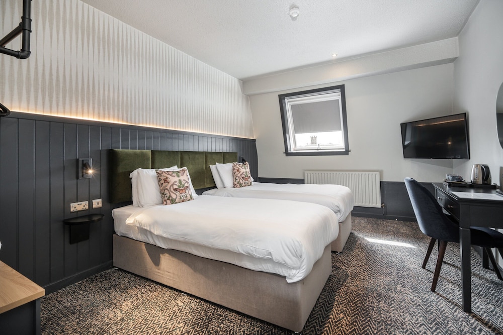 The Coachman Hotel 3/38