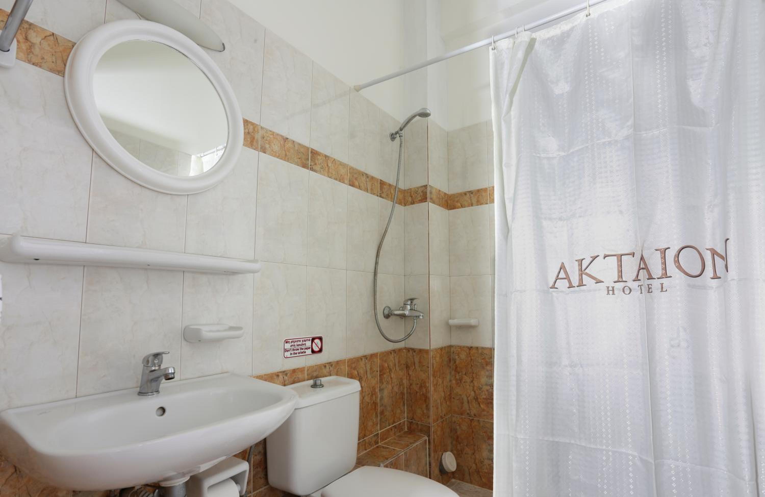 Aktaion Hotel 53/54