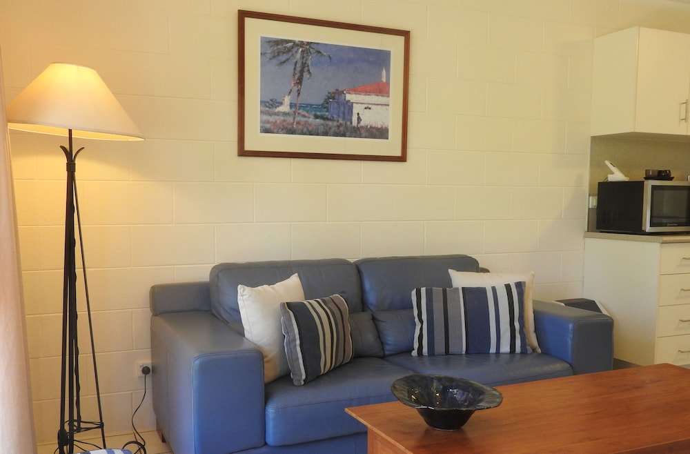 CLIFTON SANDS HOLIDAY APARTMENTS 21/49