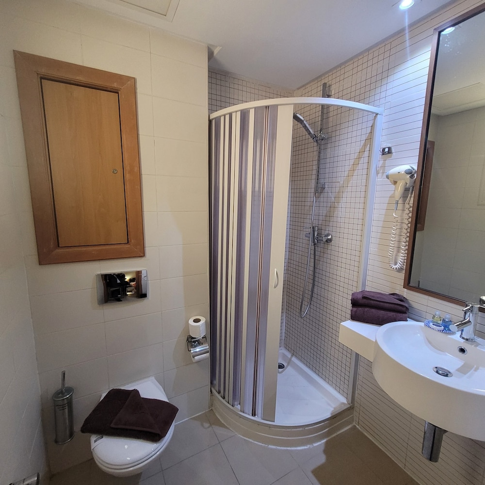 Hotel Tiba 39/44