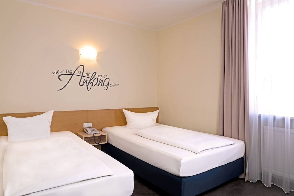Drexel Apos S Parkhotel 16/64
