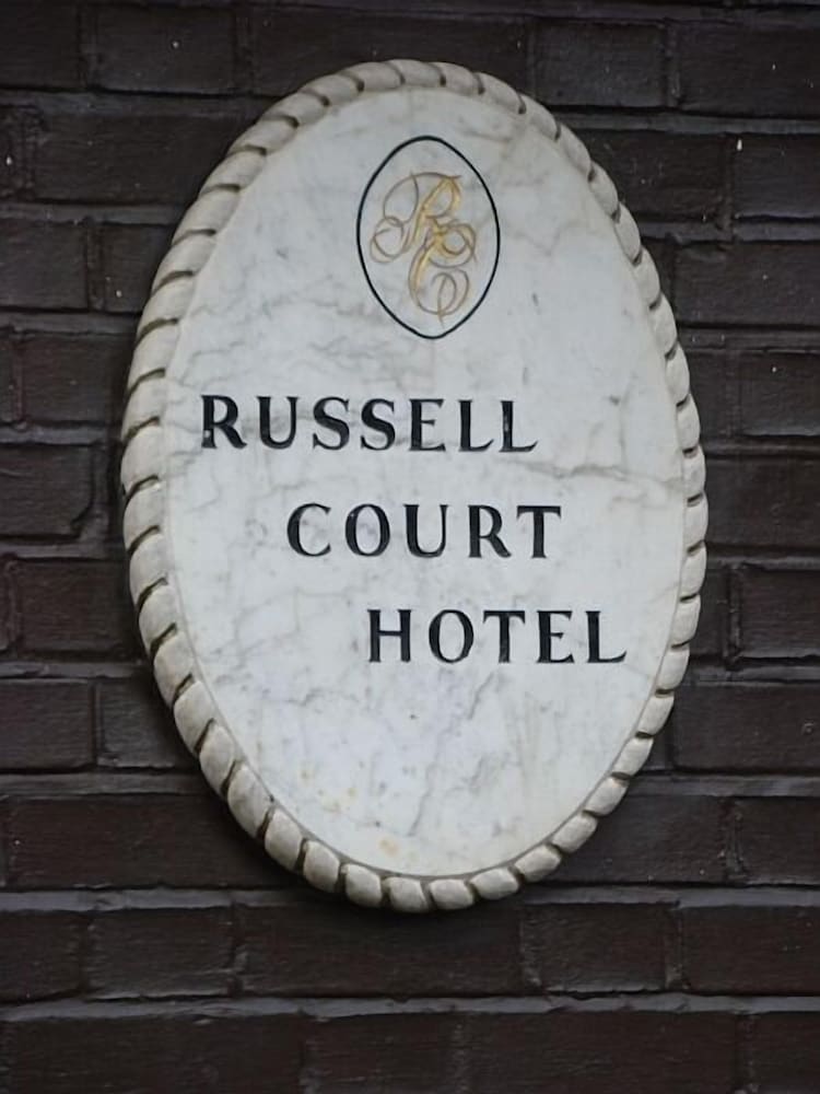 Russell Court 23/50