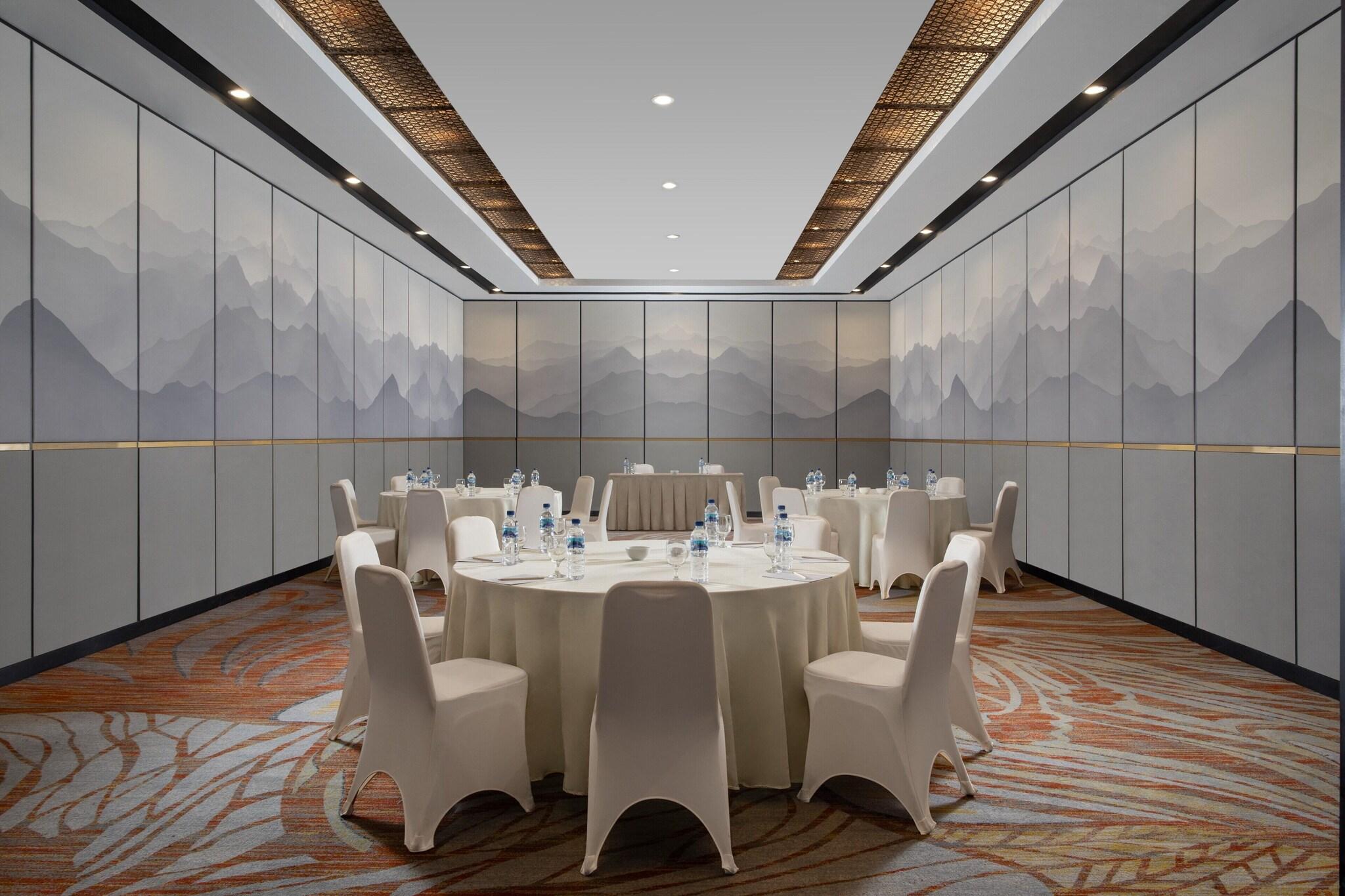 Hotel Santika Premiere Padang 20/21