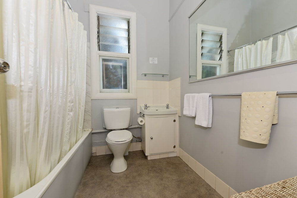 Edinburgh Gallery Bed Breakfast 41/61