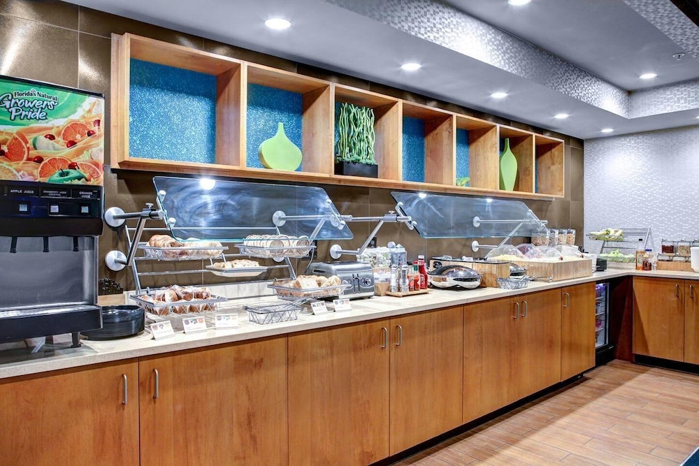 Kings Inn And Suites Mason Ex Springhill Suites By Marriott Cincinnati Northeast 22/27