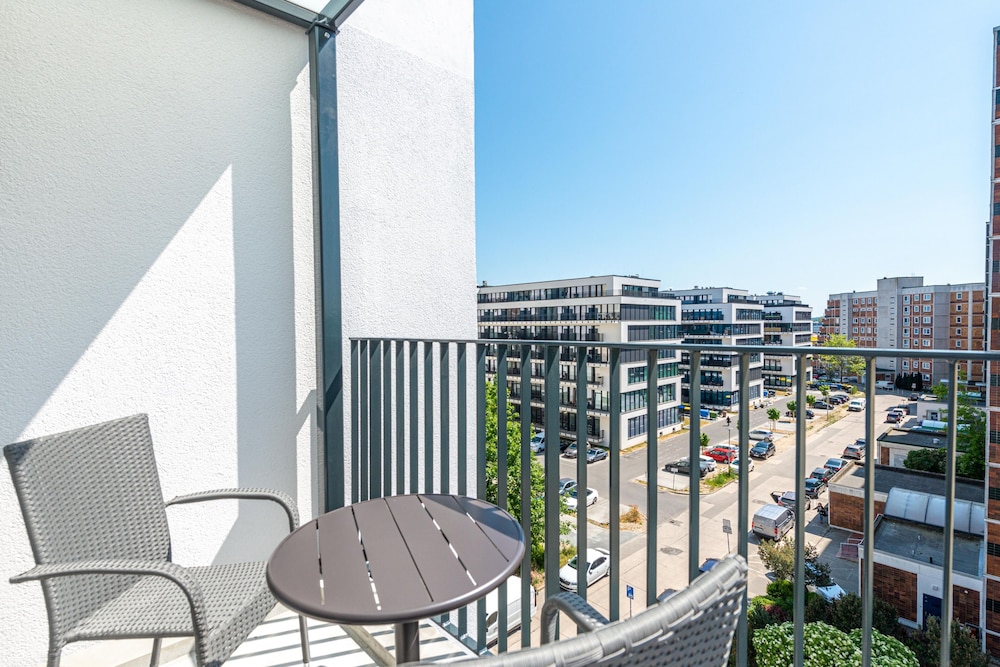Das Hotel an der Stadthalle - Rostock Hauptbahnhof 5/45