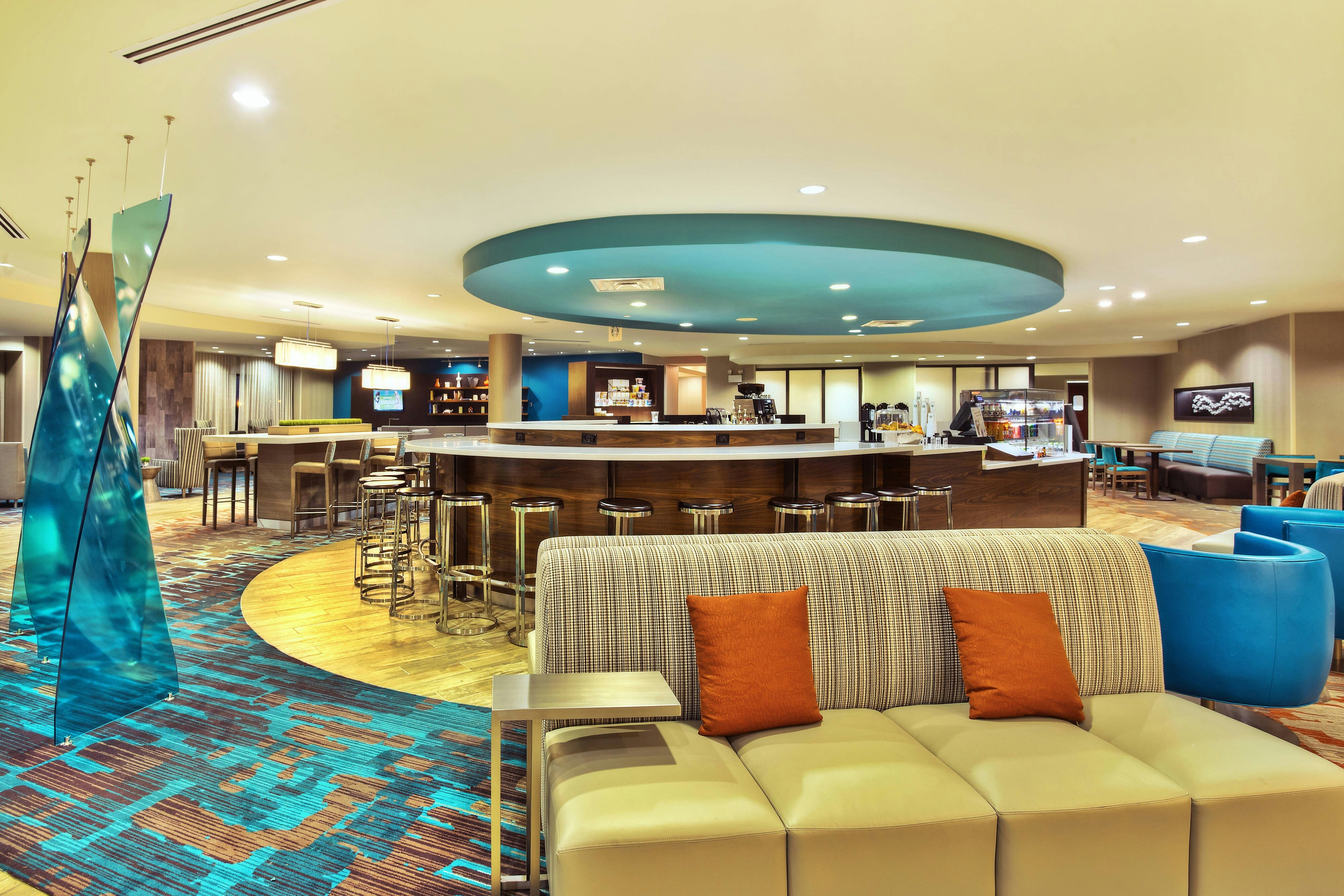 Courtyard By Marriott Gulfport Beachfront 31/45