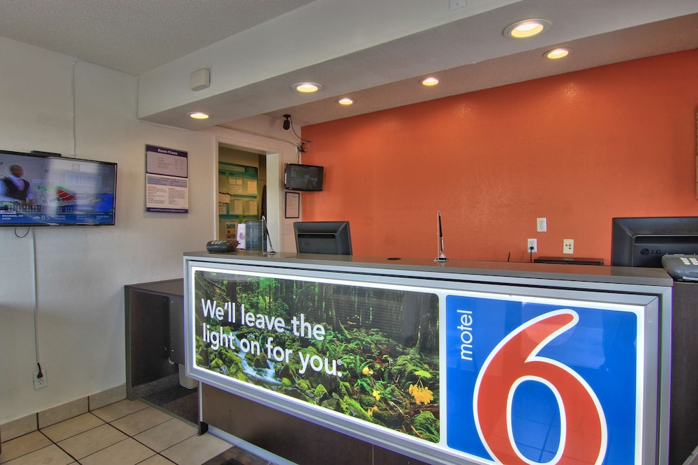 Motel6 Sacramento, CA - North 12/59