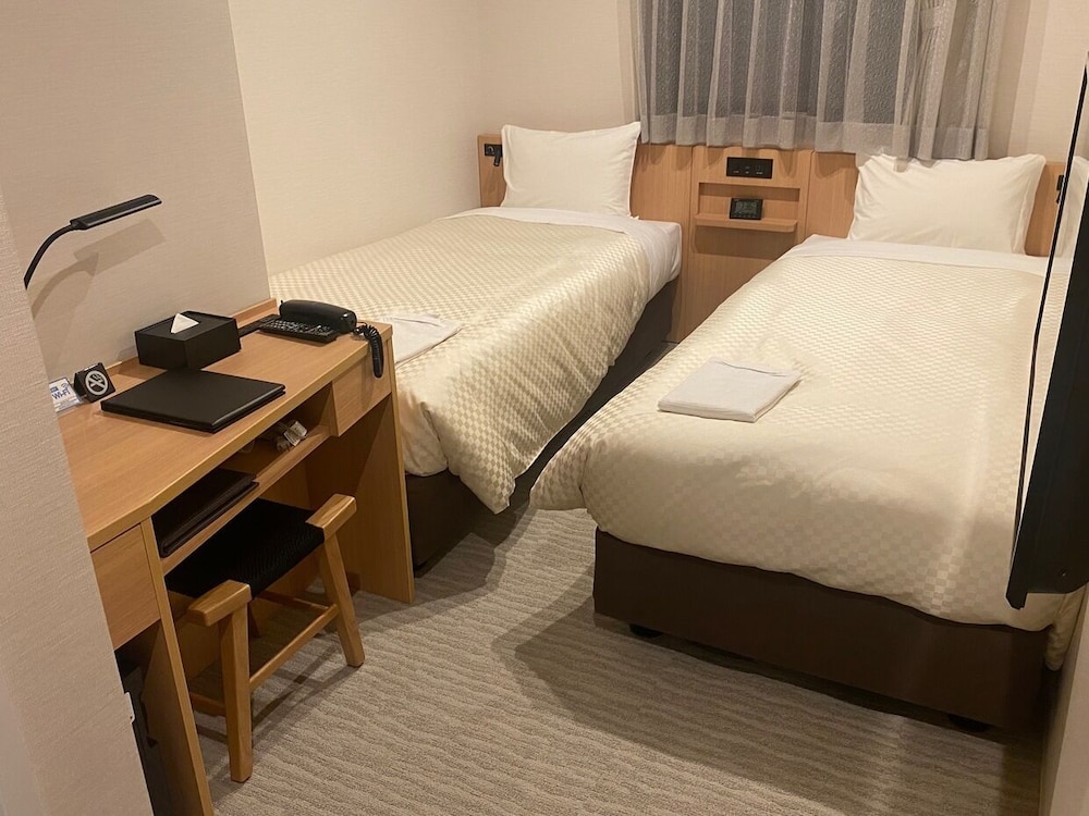BASIC, TWIN BEDS