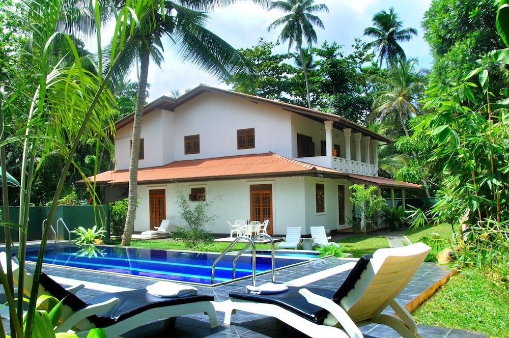 Hikka Villa 28/32