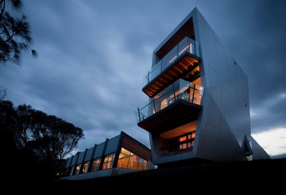 Mona Pavilions 4/50