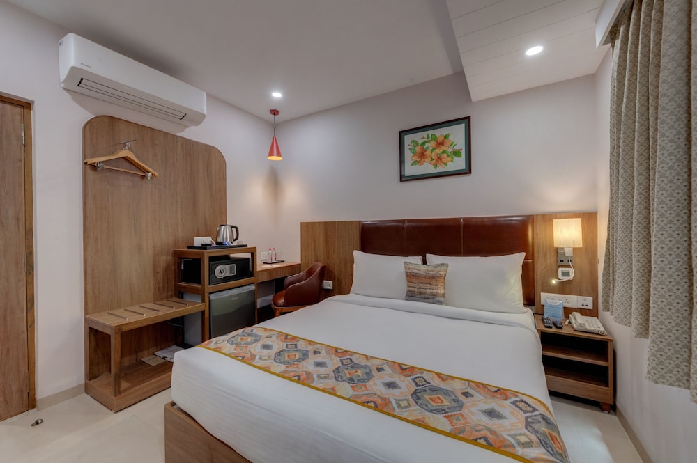 The Beacon Hotel Vadodara 17/30