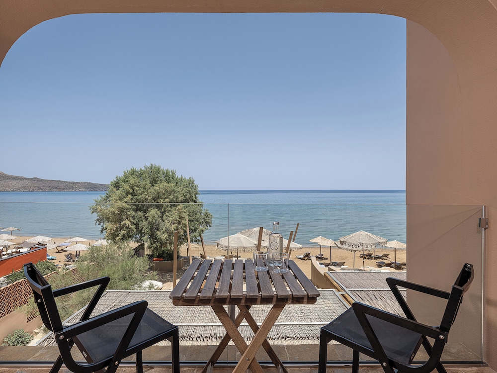 The Theodore Boutique Hotel 37/50