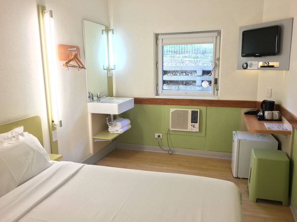 ibis budget Campbelltown 36/57