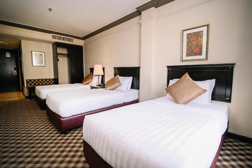 Classic, Triple, 3 Beds