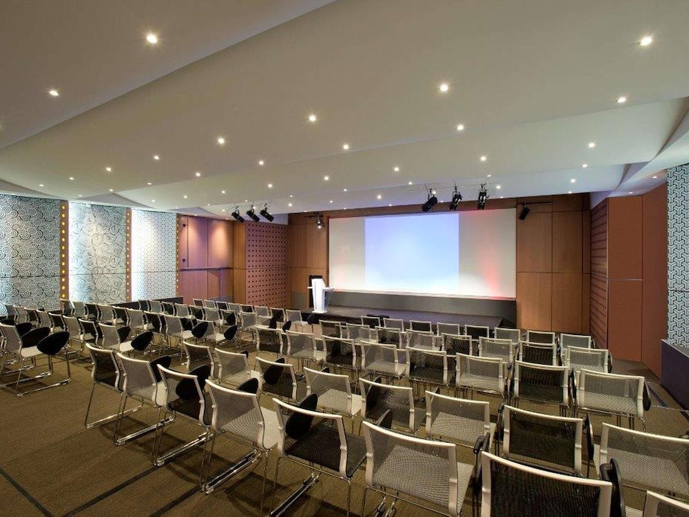 Novotel Paris Charenton le Pont 64/71