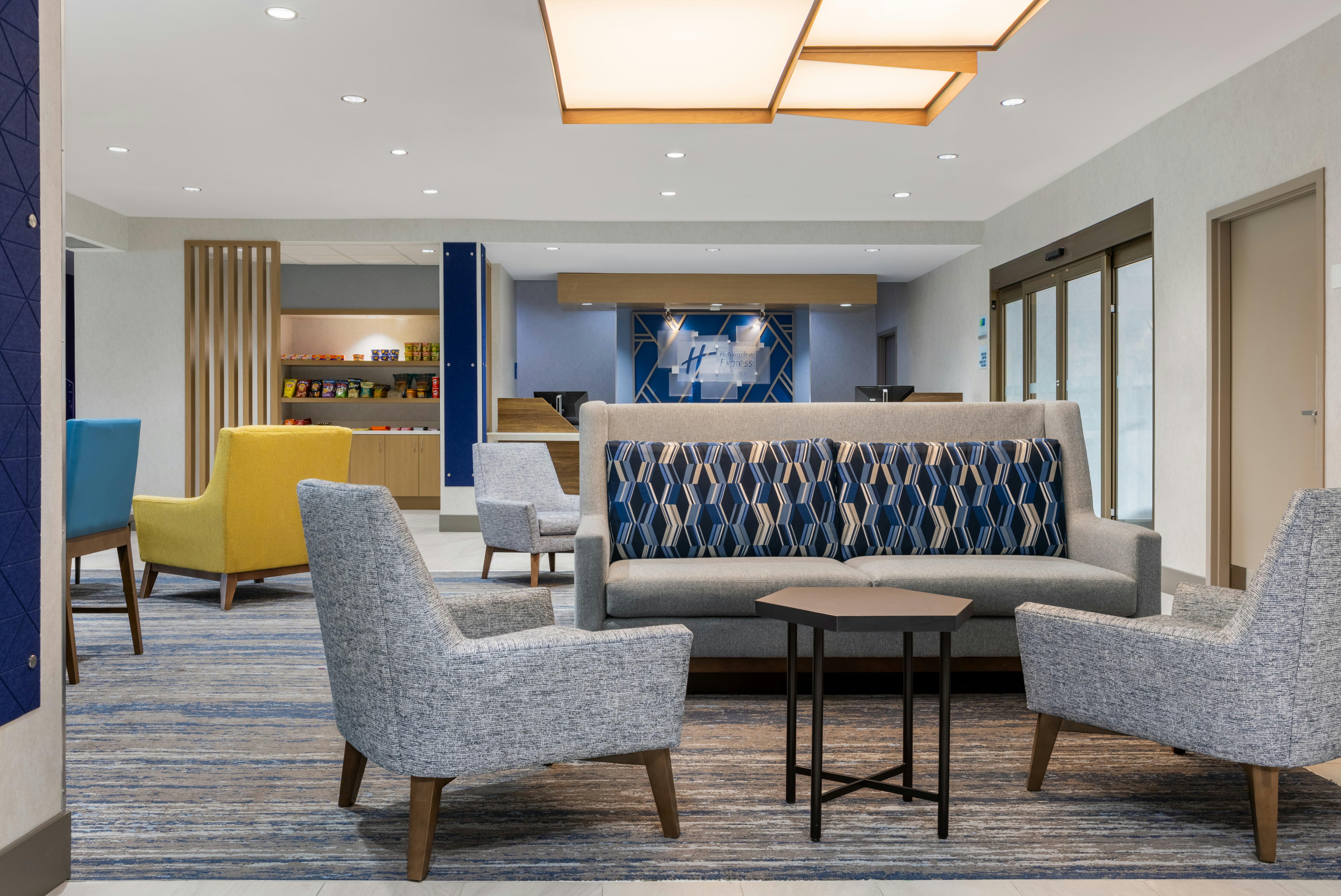 Holiday Inn Express And Suites Ottawa East Orleans 48/70