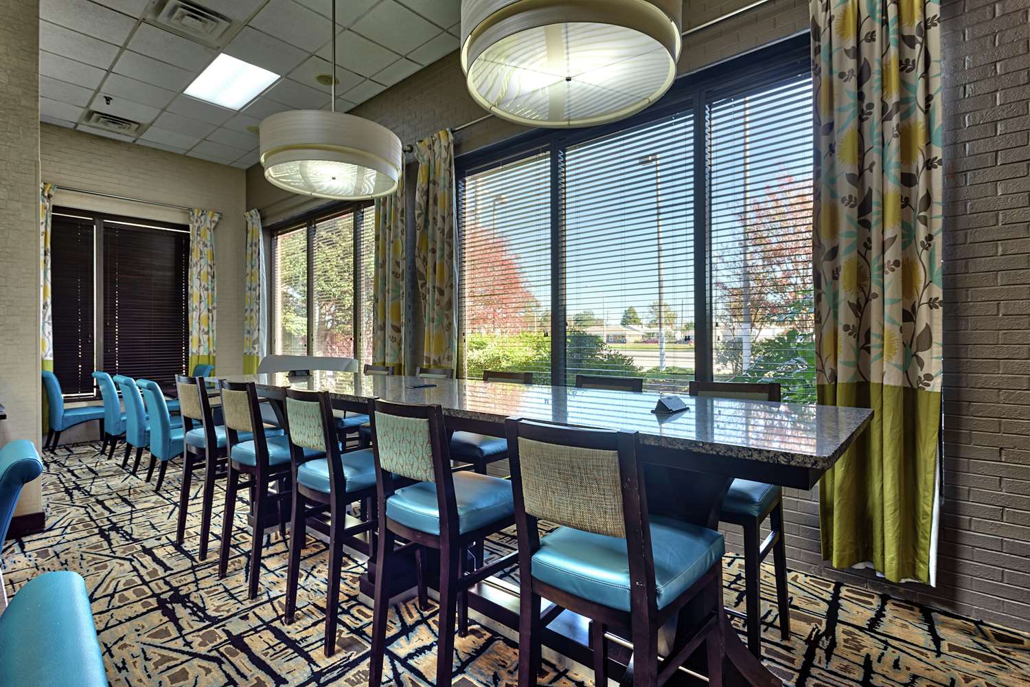 restaurant cafeteria