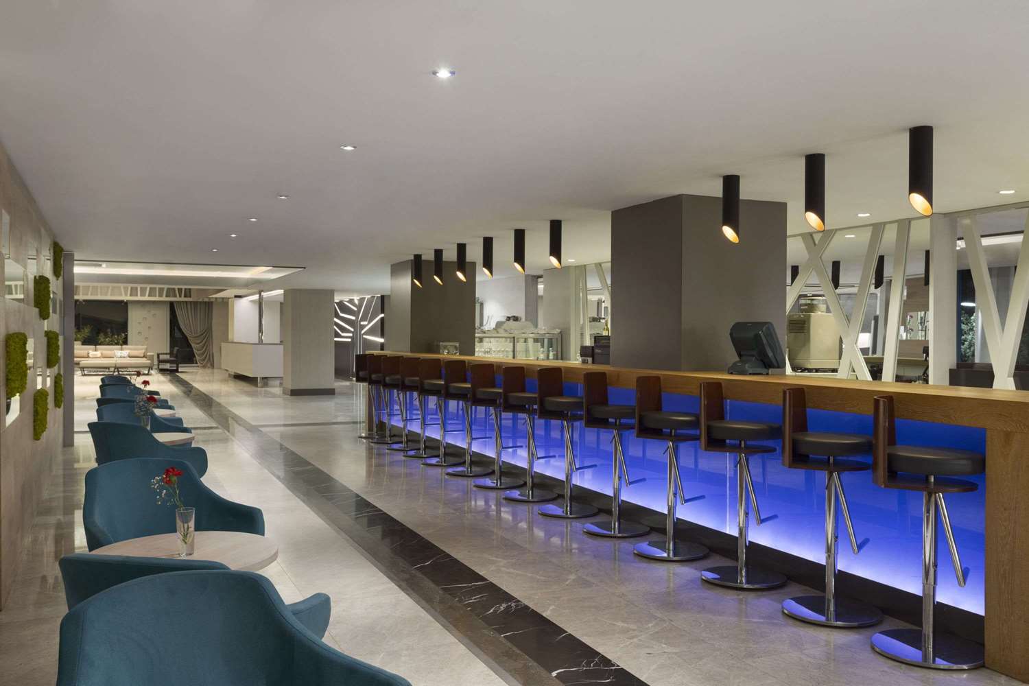 Ramada Hotel & Suites by Wyndham Izmir Kemalpasa 6/12