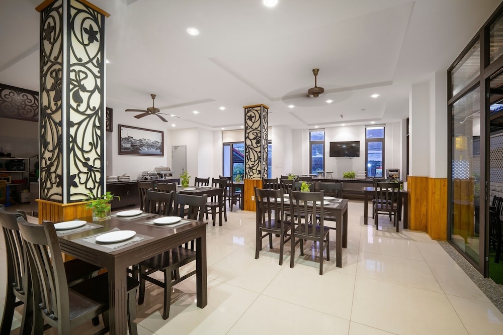 Viet Long Hoi An Beach Hotel 48/53