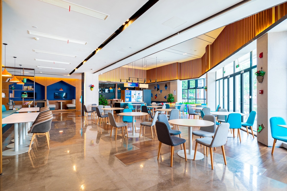 Holiday Inn Express Pinghu - IHG 35/50