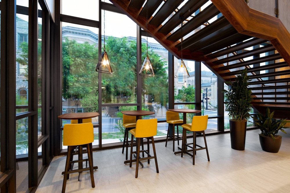 Courtyard By Marriott Knoxville Downtown 36/50