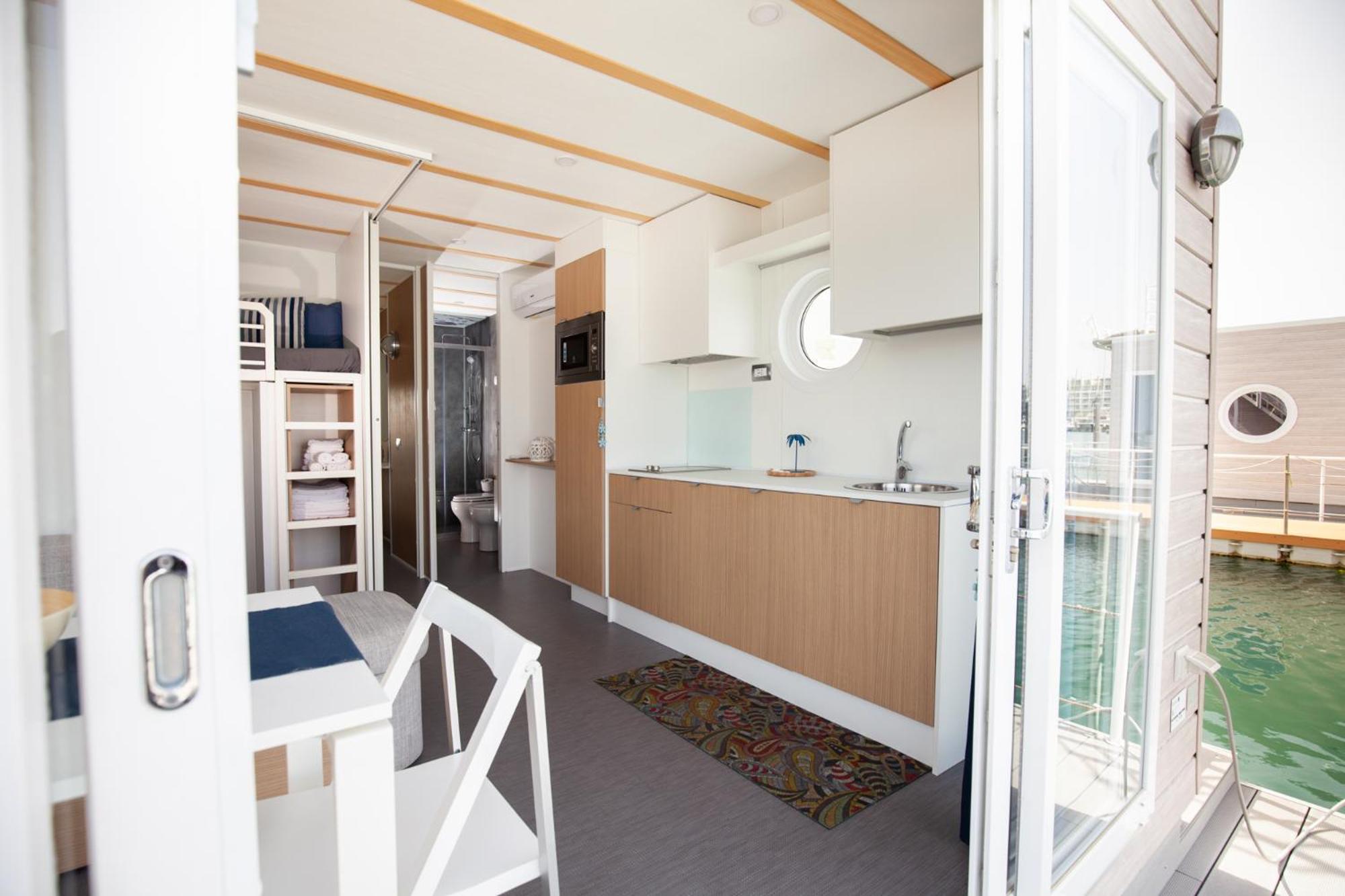 Marina Blu Floating Resort Rimini 6/27