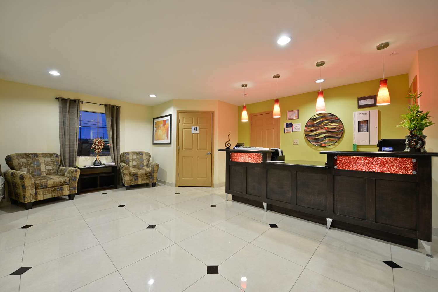 Americas Best Value Inn Suites Lake Charles At I 210 Exit 11 4/9